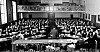 LANDSMØTE: NTLs konstituerende landsmøte i 1947 besto av 26 delegater. I 1954, på forbundets tredje landsmøte (bildet), hadde forsamlingen vokst betraktelig.