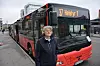 STRAMT TIDSSKJEMA: Bussjåfør Marit Sauge har et stramt tidsskjema å følge når hun kjører 37-bussen i Oslo - en viktig rute for folk som skal til og fra jobb i sentrum.