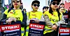 Nå skal enda flere arbeidsfolk i servering og overnatting ut i streik. Bildet er fra en streikemarkering i Oslo 23. april.