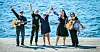 GLEDER SEG: Trond Ytterbø fra Notodden Bluesband, festivalsjef Jostein Forsberg, Janne Hegna fra Creo og LOs koordinasjonskomité, festivalkoordinator Mari Beate Sannes og artist Rita Engedalen er glad det blir solidaritetskonsert også i koronakrisens år.