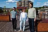 Pål Karlsrud, Marta Paciorkowska og Thor Høgås på takterassen ved Odas lokaler ved Tøyen. Men sommerfesten måtte de i år flytte da måker hadde okkupert området.