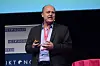 NORDIC SEMICONDUCTOR: Representerer «gullåren i norsk IKT-næring», chipsdesign! Svein-Egil Nielsen trenger stadig nye ansatte, men mener det er vanskelig å finne den typen realfagsstødige folk han trenger.