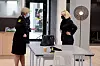 Kripos-sjef Kirstin Ottesen Kvigne i samtale med justisminister Monica Mæland.