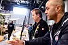 BRONSE: Jon Sindre Lund Gabrielsen (Frydenbø Bilsenter, Kristiansand), lette kjøretøy. Her står han og ser på de norske landskapsgartnerne.