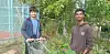 Younis (16) og Sanjay (18) har sommerjobb i bydel Grorud.