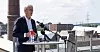 Med ganske industrielle omgivelser lanserte Arbeiderparti-leder Jonas Gahr Støre 40 punkter på 100 dager. Presentasjonen foregikk på Kuben videregående skole, som er bygd på Standard Telefon- og Kabelfabrikks gamle industriområde.