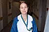 TRIVES: Signe Larsson flyttet midlertidig fra Oslo til Lofoten for å jobbe som jordmor på fødestua. Hun liker seg så godt at hun vil bli.