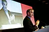 PÅ NTLs SIDE: Arbeiderparti-leder Jonas Gahr Støre forsikrer NTL-landsmøtet at han vil kjempe mot forslagene fra regjeringen om endring av arbeidsmiljøloven.