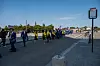 Det brasilianske landslaget i en endeløs rekke. Brasilianske supportere fylte også ganske mange stoler i stadion.