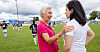 LO-leder Peggy Hessen Følsvik og president i Norges Idrettsforbund, Zaineb Al-Samarai møttes på Norway Cup onsdag.