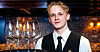 Miks Drullis har jobbet som kokk, noe han mener er en fordel som servitør. Han er like opptatt av vin som av mat, og ser ikke bort fra at det kan bli en sommelier-utdanning i framtiden.