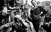 Fra valgkampen i Sverige 1968 hvor senere statsminister Olof Palme møtte arbeidere på en rekke arbeidsplasser