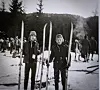 SKILØPER: Raymond (t.h) elsket å gå på ski. Han gikk for Oppsal og satte rekord på 3000 meter da han var 15 år. Men så fikk han kuldeastma og måtte gi seg, 17 år gammel. Den astmaen sliten han med fremdeles.
