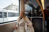 På t-baneturen snakkar Andrea ope om den prekære økonomien til mange barnehagetilsette, særleg dei utan formell kompetanse. Ho er ikkje sikker på om ho vil utdanne seg for å bli i sektoren.