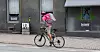 MINSTELØNNSGARANTI: En minstelønnsgaranti var blant nyvinningene da Foodora-syklistene ble enige i sitt tariffoppgjør natt til fredag 23. oktober.