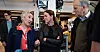 LO-leder Peggy Hessen Følsvik (t.v.), kunnskapsminister Tonje Brenna og statsminister Jonas Gahr Støre varslet yrkesfagmilliardern på Kuben videregående skole sist sommer.