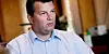 Terskelen for å si fra om seksuell trakassering er høyere hvis du er avhengig av ikke å legge deg ut med virksomheten for å ha en jobb videre, sier LO-leder Hans-Christian Gabrielsen