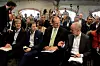 LANSERTE DIGITAL AGENDA: Kommunal- og moderniseringsminister Jan Tore Sanner (H) og samferdselsminister Ketil Solvik Olsen (FrP). Paul Chaffey, som sitter til venstre, er statssekretær for Sanner. Humoristisk nok jobbet han i 2013, da den forrige digitale agendaen ble lagt frem, som administrerende direktør i næringslivsorganisasjonen Abelia, og på det tidspunktet beskrev han agendaen som «tannløs». Med dette i bakodet skal de to departementene ha jobbet hardt med å fylle flest mulig tenner inn i stortingsmeldinga.