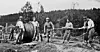 ETTERKRIGSTIDA: Legging av telefonkabel i 1947, i Dalsbygda i Os, Hedmark.