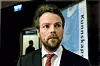 Kunnskapsminister Torbjørn Røe Isaksen (H) gir 50 millioner ekstra til videreutdanning for lærerne når det reviderte nasjonalbudsjettet legges fram på onsdag.