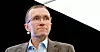 Arbeiderpartiets energi- og miljøpolitiske talsperson Espen Barth Eide mener Frp er både klimafiendtlig og industrifiendtlig når de sier nei til planene om å fange og lagre CO2.