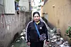 Chan Sophon har vært med i fagforeningen i tre år, men holder det hemmelig for sin arbeidsgiver. Hun er redd for å få sparken hvis det blir avslørt.