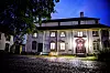 BAKKE GÅRD: Fredet allerede i 1926, nå til salgs av Grafisk Fagforening Midt-Norge. Med på kjøpet får man kanskje et spøkelse eller tre?