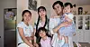 FAMILIE: For familien på fem ville det vært viktig at mor og kone Chi Dang (i midten) hadde fått en sammenhengende norskopplæring, så hun kunne startet på studier eller i jobb. F.v. Ida Nguyen, Chi Dang, Juli (foran) og Cuong Nguyen med yngstedatteren Mia Nguyen.