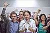 Den 35 år gamle professoren i statsvitenskap Pablo Iglesias (midten), er frontfiguren i Spanias nye parti, Podemos. På 20 dager har partiet fått mer enn 100.000 medlemmer.
