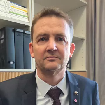 Leder Fellesforbundet avd.16 MNTAF og 1. vara til Stortinget for Sør-Trøndelag Ap