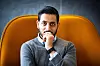 PÅVIRKER FAMILIEN: Farukh Qureshis datter på ti år har egen mobil og får med seg hetsen faren opplever. – Det er uheldig, sier Qureshi.