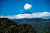 Vulkaner er ikke et sjeldent skue i Guatemala. Det finnes 37 vulkaner i landet og åtte av dem er aktive, blant annet denne: Volcán Atitlán.