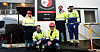 Ansatte og tillitsvalgte er urolig for arbeidsplassene sine i REC Solar. Her foran den stolte fanen til Fiskaa Verks Arbeiderforening – Industri Energi. Fra venstre: Inger Hilde Bårdsen, Ronnie Salvesen, Bjørn Nilsen, Andreas Hadland og Morten Rosen (midlertidig ansatt i Elkem).