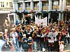 1996-STREIKEN: 9. juni 1996 gikk NEKF til streik for retten til to ukers betalt ettetrutdanning i året. Her fra markeringen på Torgalmenningen 5. juli, der hovedappelant var daværende leder av privat sektor i NEKF, senere forbundsleder i EL og IT, Hans Felix.