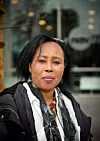 Tilrettelegger: Saynab Guleed jobber hos Nav i Skien, hvor hun tilrettelegger alt det praktiske ved bosetting av flyktninger, når hun ikke kjører buss.