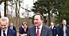 Statsminister Stefan Löfven står i en politisk spagat.