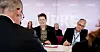 STARTSKUDD: Virke-direktørene Bernt G. Apeland og Torgeir Kroken møtte HK-leder Christopher Beckham til det viktigste lønnsoppgjøret i varehandelen tirsdag.