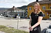 OTTA: Kristine Steine Sund har base i Otta, men kjører rundt hele langstrakte Gudbrandsdalen i jobben.
