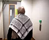 – På fritiden min ser jeg på oppdateringer, bilder og videoer fra Gaza hele tiden. Da er det vanskelig å komme på jobb der ingen prater om krigen, sier Selma Mahnin.
