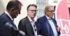 Statssekretær Anders Tyvand (i midten) fikk kjørt seg mot leder i Norsk Flygerforbund, Yngve Carlsen )(t.v.) og Ap-politiker Sverre Myrli.