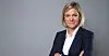 Finansminister Magdalena Andersson må bygge bro mellom Centern og Vänstern for å få flertall for statsbudsjettet..