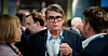 Investor Jan Petter Sissener kjøpte før jul i fjor inn ei bok til alle stortingsrepresentantar