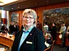 Sammen med 18 tillitsvalgte fra mange forbund mottok Kira Stang fra Norsk Arbeidsmandsforbund LO-nåla 11. desember.