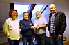 Roald Arentz i Midtnorsk Transportarbeiderforening (fra venstre), Bjørn Blomsø i Nidaros Taxi, Terje Pedersen i Midtnorsk Transportarbeiderforening og Geir B. Lerdahl i Nidaros Taxi er enige om ny måte å organisere drosjesentralen Nidaros taxi i Trondheim.