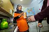 AKTIV: Å hjelpe pasienter ved Helsesenter for papirløse er en hjelp for Sara Abdo som har bodd åtte år i Norge uten papirer. Frivilllig arbeid er tross alt bedre enn passivitet, har hun funnet ut.
