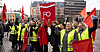STREIK: Fredag i forrige uke holdt de streikende fanemarkering på Youngstorget i Oslo.