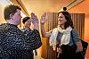 Tonje Brenna i Arbeiderpartiet fikk kjeft av sine egne da hun advarte mot å stakkarsliggjøre dem som går på trygd. Her får ministeren «high five» fra Andrea B. Næss, som ønsker jobb i Kragerø gjennom HELT MED-ordningen.