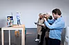 Publikum fikk se både skulpturen og originalen under besøket på Høstutstillingen.