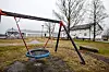 Asylmottak opprettes og legges ned i takt med antall søkere. Familier som bor på asylmottak flytter ofte, og barna sliter med stadig å ble revet bort fra venner og kjente omgivelser, mener Fafo-forsker Nerina Weiss. Illustrasjonsfoto fra nedlagte Eidsvoll mottak.