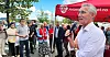 Jens Stoltenberg talte på folkemøte utenfor et kjøpesenter på Gjøvik.